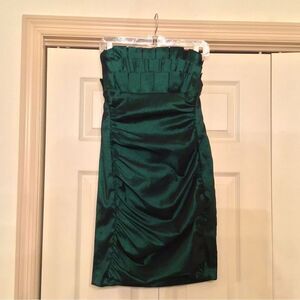 Vintage Holiday Xscape by Joanna Cher Strapless Emerald Party Dress